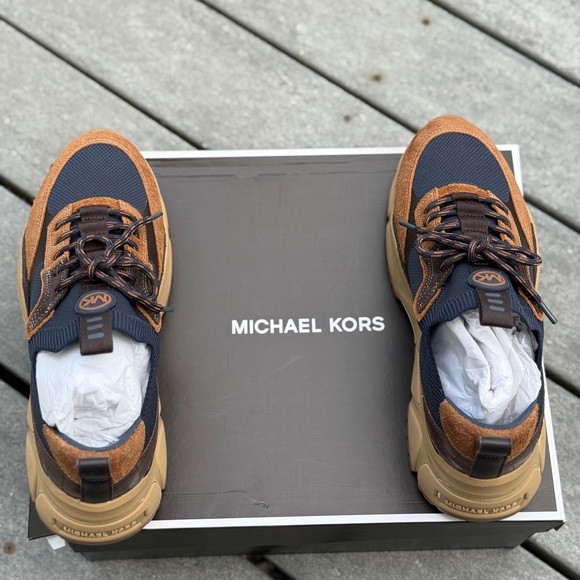 Michael Kors Men's Brown and Blue Sneakers shoes - Picture 1 of 9